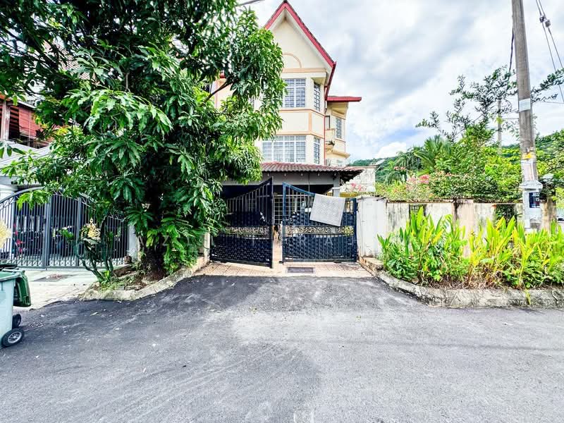 2.5-storey Terraced House for Sale in Taman Setiawangsa (Setiawangsa) - Azli Ibrahim - Exterior - PropertyGuru.com.my
