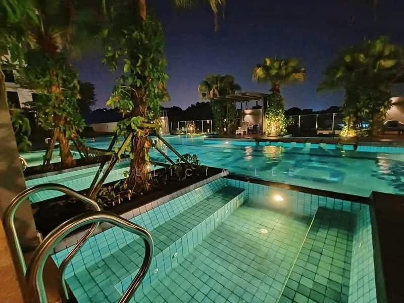 Servis Apartment untuk Dijual di Citywoods - Phelicia Lee - Pool - PropertyGuru.com.my