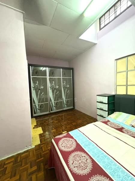 Rumah Teres 1.5 Tingkat untuk Dijual di Taman Pulai Indah (Johor Bahru) - Keith Shum - Bedroom - PropertyGuru.com.my