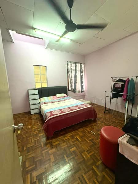 Rumah Teres 1.5 Tingkat untuk Dijual di Taman Pulai Indah (Johor Bahru) - Keith Shum - Bedroom - PropertyGuru.com.my