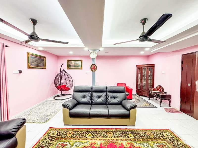 2-storey Terraced House for Sale in PJS 2, Taman Sri Medan (Petaling Jaya) - Azli Ibrahim - Living Room - PropertyGuru.com.my
