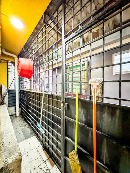 2-storey Terraced House for Sale in PJS 2, Taman Sri Medan (Petaling Jaya) - Azli Ibrahim - Exterior - PropertyGuru.com.my