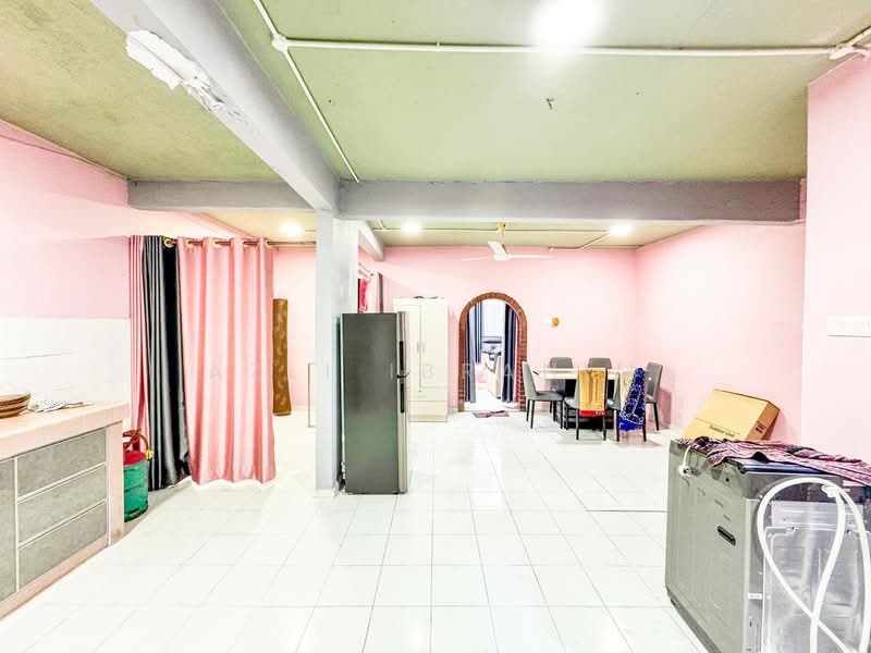 2-storey Terraced House for Sale in PJS 2, Taman Sri Medan (Petaling Jaya) - Azli Ibrahim - Kitchen - PropertyGuru.com.my