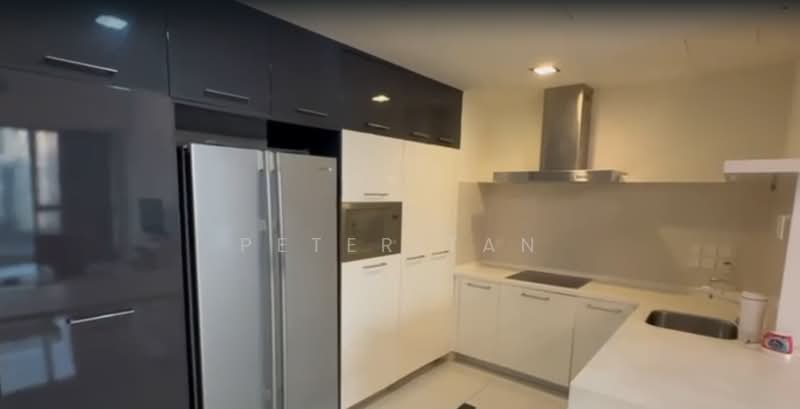 Servis Apartment untuk Disewa di Gateway Kiaramas Residences - Peter Tan - Kitchen - PropertyGuru.com.my