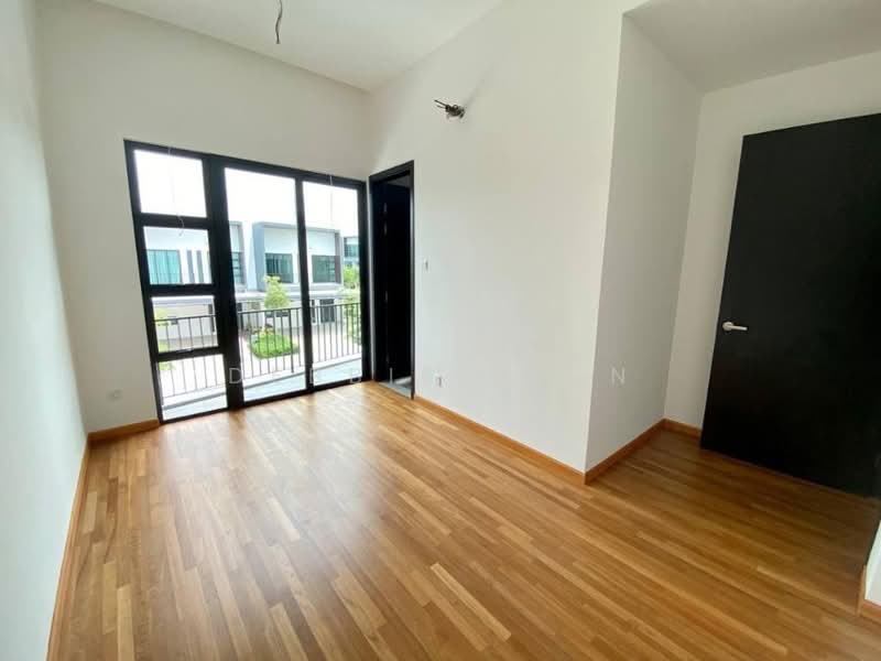 Rumah Teres untuk Dijual di Masai (Johor) - Debbie Chin - Balcony - PropertyGuru.com.my