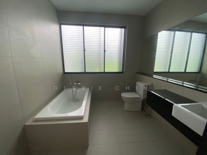 Rumah Teres untuk Dijual di Masai (Johor) - Debbie Chin - Bathroom - PropertyGuru.com.my