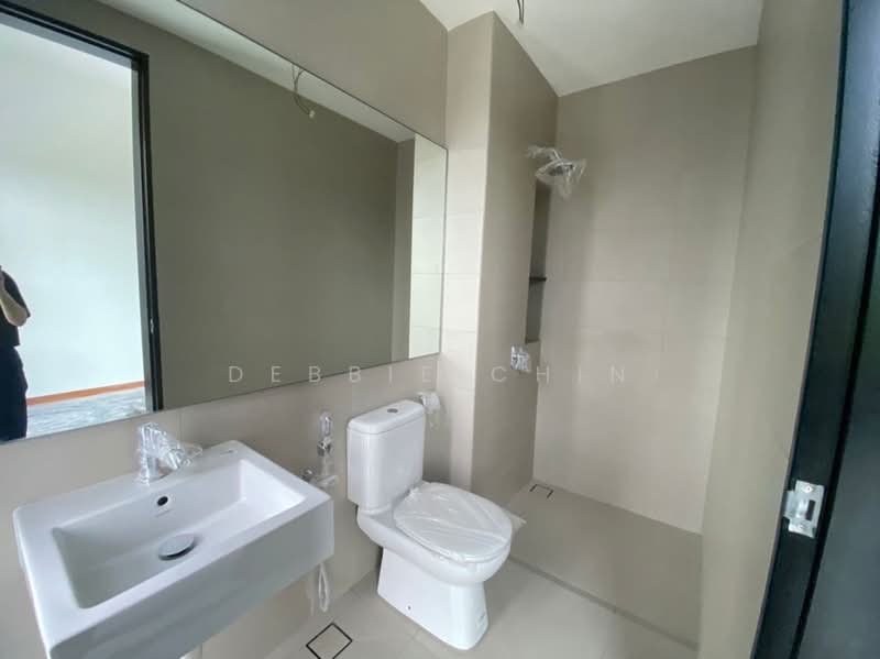 Rumah Teres untuk Dijual di Masai (Johor) - Debbie Chin - Bathroom - PropertyGuru.com.my