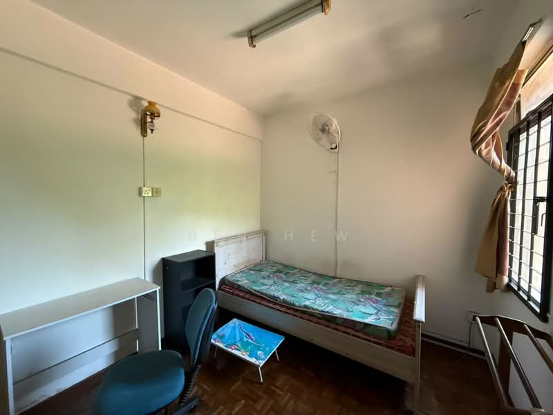Condominium for Sale at Azuria Condominium - Ben Hew - Bedroom - PropertyGuru.com.my