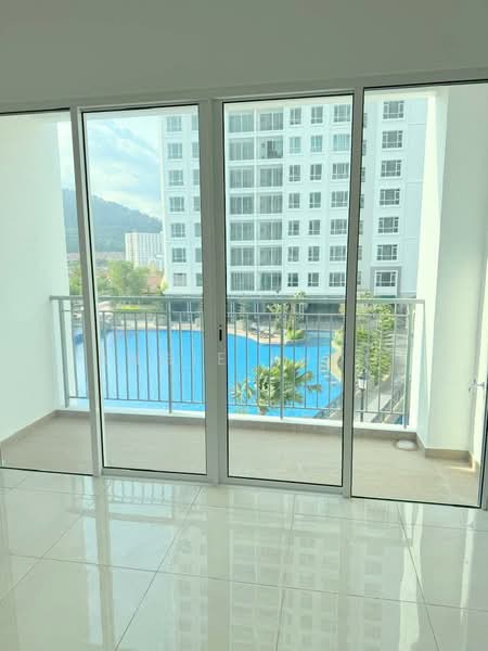 Kondominium untuk Dijual di Lucerne Residences - Angie Khoo - Balcony - PropertyGuru.com.my