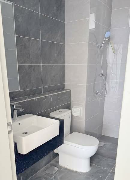 Kondominium untuk Dijual di Lucerne Residences - Angie Khoo - Bathroom - PropertyGuru.com.my