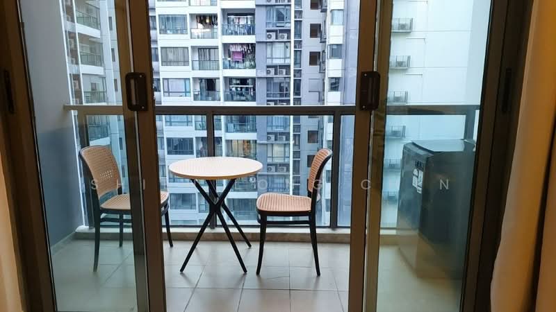Servis Apartment untuk Disewa di R&F Princess Cove Phase 1 - Shieh Long Chen - Balcony - PropertyGuru.com.my