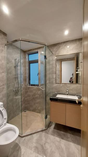 Servis Apartment untuk Disewa di R&F Princess Cove Phase 1 - Shieh Long Chen - Bathroom - PropertyGuru.com.my