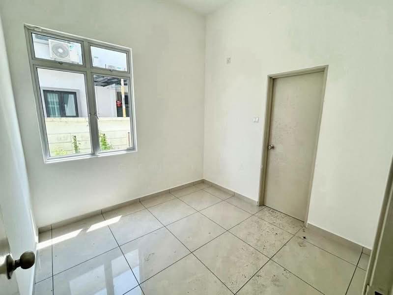 Rumah Kluster untuk Dijual di Setia Tropika (Johor Bahru) - Genki Yap - Interior - PropertyGuru.com.my