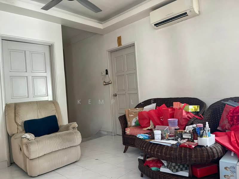 Semi-Detached House for Sale in Bandar Country Homes (Rawang) - Kemp Lee - Living Room - PropertyGuru.com.my