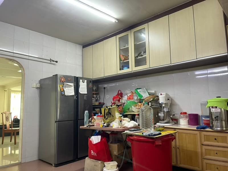 Semi-Detached House for Sale in Bandar Country Homes (Rawang) - Kemp Lee - Kitchen - PropertyGuru.com.my