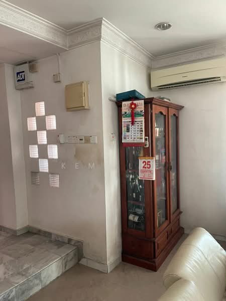 Semi-Detached House for Sale in Bandar Country Homes (Rawang) - Kemp Lee - Interior - PropertyGuru.com.my