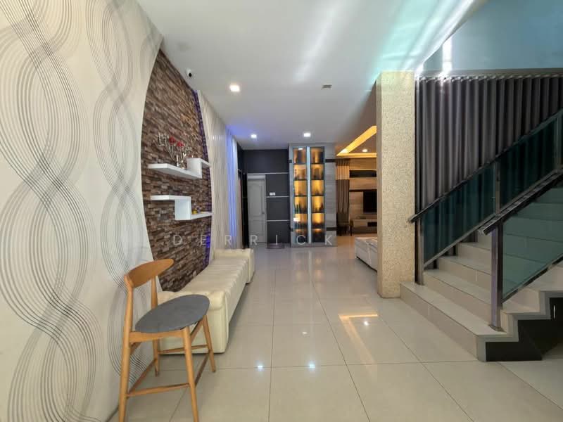 Bungalow for Rent in Simpang Ampat (Penang) - Derrick . - Entrance - PropertyGuru.com.my