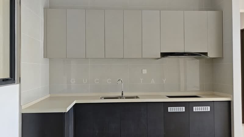 Condominium for Sale at Bay Laurel @ Country Garden Danga Bay - Gucca Tay - Kitchen - PropertyGuru.com.my