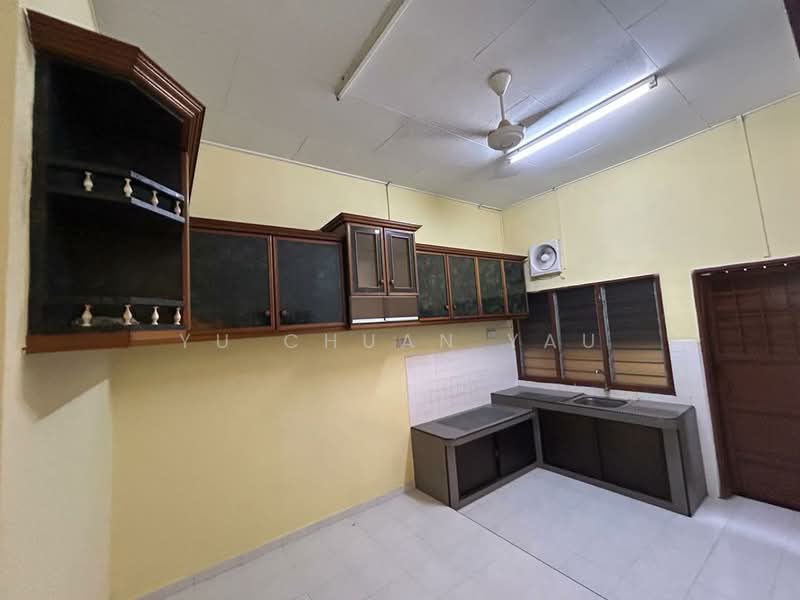 Rumah Teres 1 Tingkat untuk Dijual di Taman Bukit Beruang (Bukit Baru) - Yu Chuan Yau - PropertyGuru.com.my