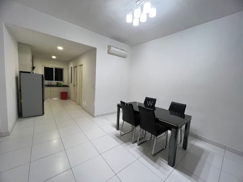 Kondominium untuk Disewa di Elit Heights @ Bayan City - Ben Hew - Dining Room - PropertyGuru.com.my