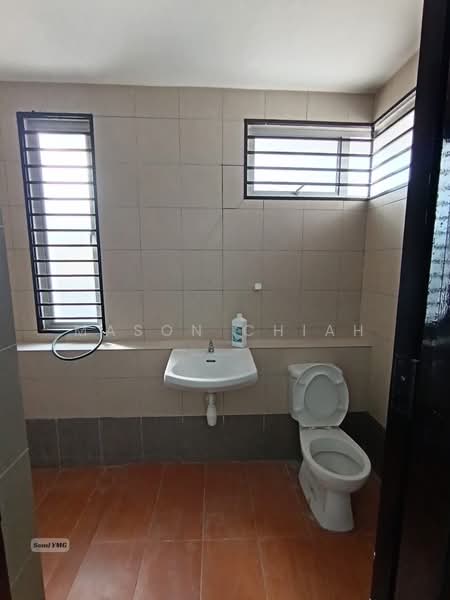 Rumah Teres 2.5 Tingkat untuk Dijual di Bandar Botanic (Klang) - Mason Chiah - Bathroom - PropertyGuru.com.my