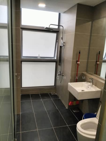 Condominium for Rent at Lakefront Residence - Jason Chiam - Bathroom - PropertyGuru.com.my