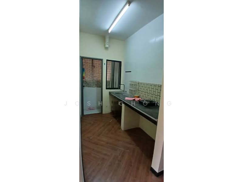 Flat for Sale at Damai Utama - Josh Chong - Kitchen - PropertyGuru.com.my