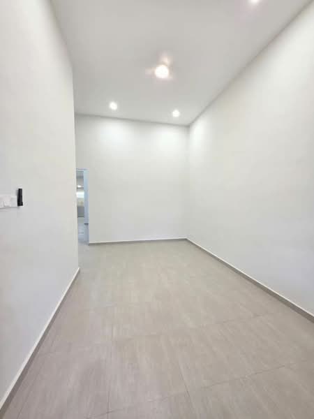 1-storey Terraced House for Sale in Taman Perling (Perling) - Reyna Wong - Interior - PropertyGuru.com.my