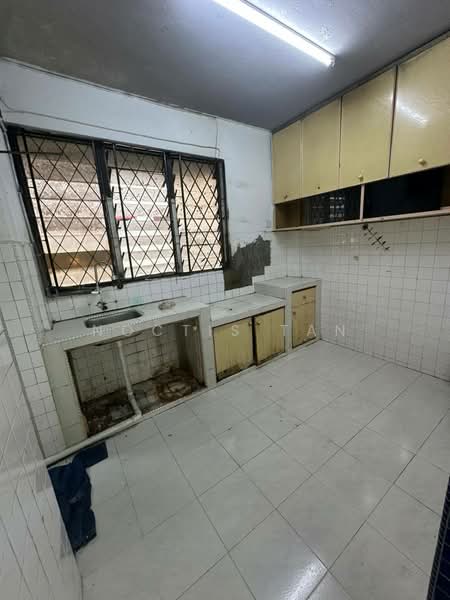 Rumah Flat untuk Dijual di Taman Daya - Jalan Bertam 1, 10 and 16 - Noctis Tan - Kitchen - PropertyGuru.com.my
