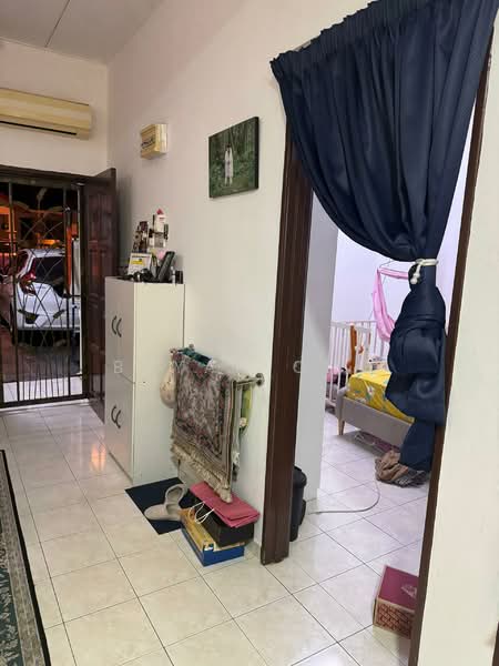 Rumah Teres untuk Dijual di Taman Dato Demang (Seri Kembangan) - Bryan Cho - Bedroom - PropertyGuru.com.my