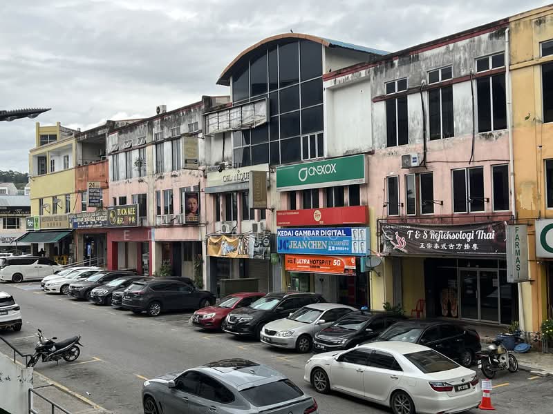 Shop / Office for Sale in Pusat Bandar Baru Rawang (Rawang) - Edward Kong. - Exterior - PropertyGuru.com.my