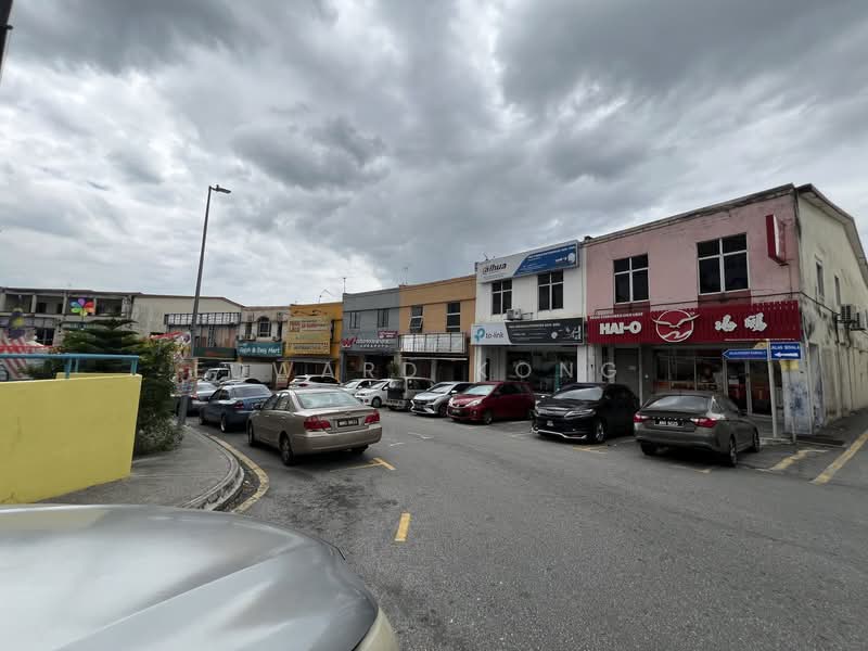 Shop / Office for Sale in Pusat Bandar Baru Rawang (Rawang) - Edward Kong. - PropertyGuru.com.my