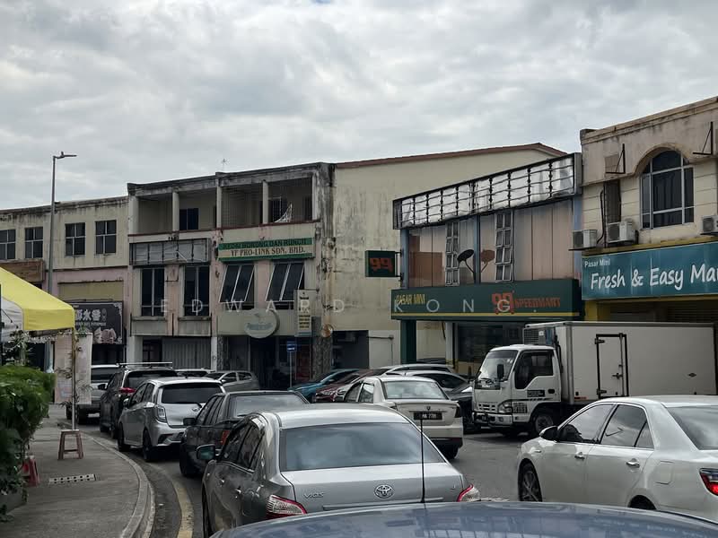 Shop / Office for Sale in Pusat Bandar Baru Rawang (Rawang) - Edward Kong. - PropertyGuru.com.my