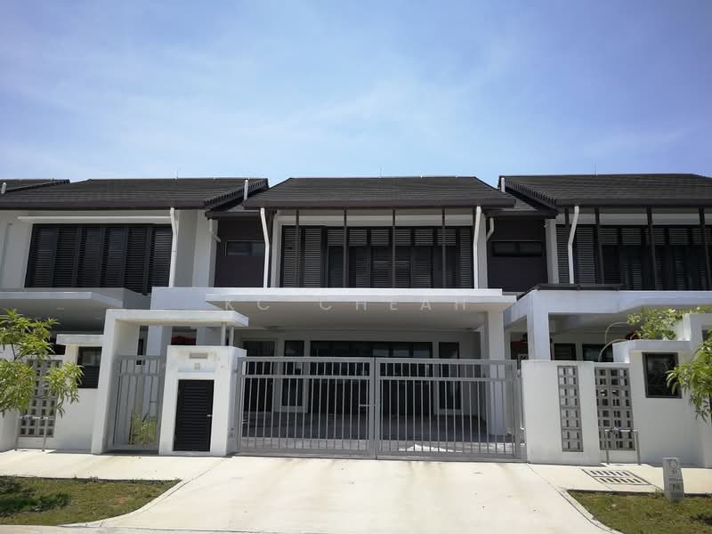 Rumah Teres 2 Tingkat untuk Dijual di U16, Elmina Gardens (Shah Alam) - KC Cheah - Exterior - PropertyGuru.com.my