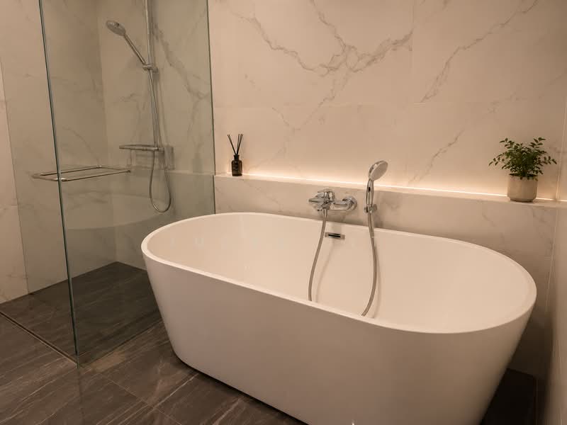 Servis Apartment untuk Disewa di Core Residence @ TRX - Lucas Sit - Bathroom - PropertyGuru.com.my