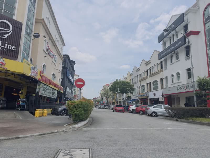 Kedai / Pejabat untuk Dijual di Kota Damansara (Selangor) - Robin Loh - PropertyGuru.com.my