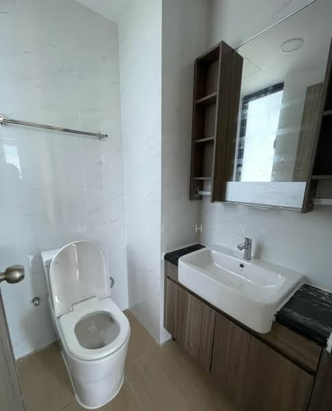 Servis Apartment untuk Disewa di Country Garden Central Park - Mavis Hew - Bathroom - PropertyGuru.com.my