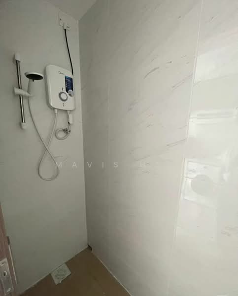 Servis Apartment untuk Disewa di Country Garden Central Park - Mavis Hew - Bathroom - PropertyGuru.com.my