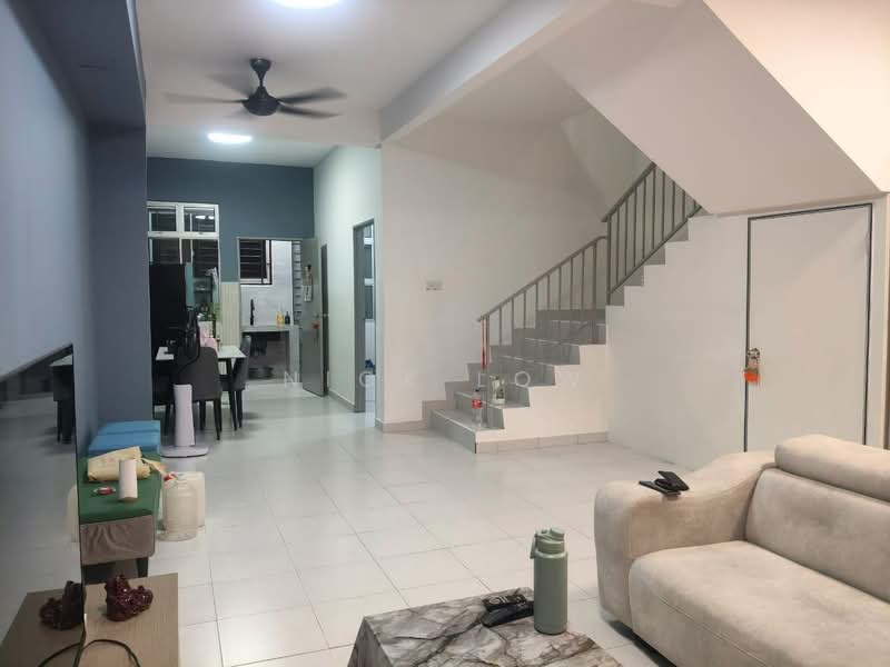 Rumah Teres 2 Tingkat untuk Disewa di Taman Pulai Mutiara (Iskandar Puteri (Nusajaya)) - Nick Low - Living Room - PropertyGuru.com.my