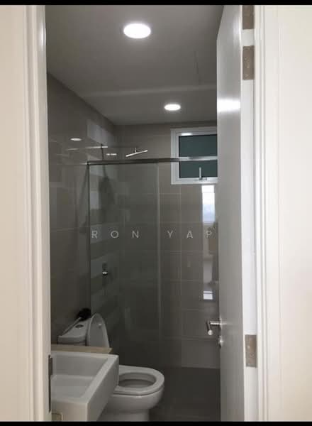 Kondominium untuk Disewa di Scenaria @ North Kiara Hills - Ron Yap - Bathroom - PropertyGuru.com.my