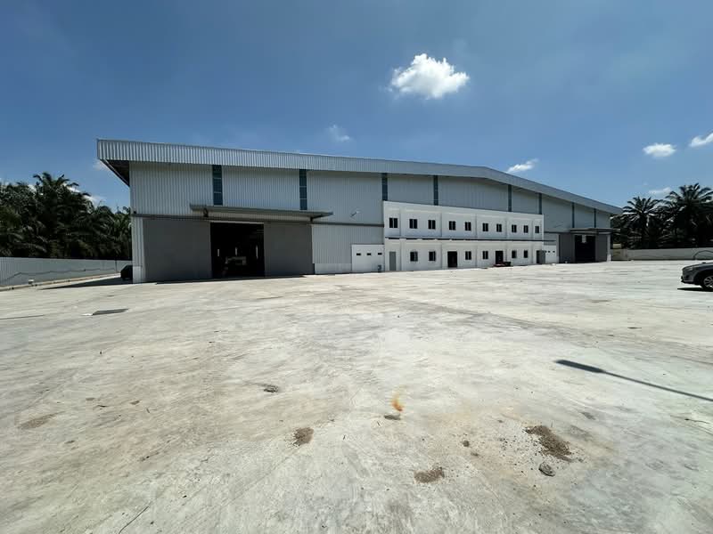 Detached Factory for Rent in Kampung Teluk Mengkuang (Telok Panglima Garang) - Elaine Teng - Exterior - PropertyGuru.com.my