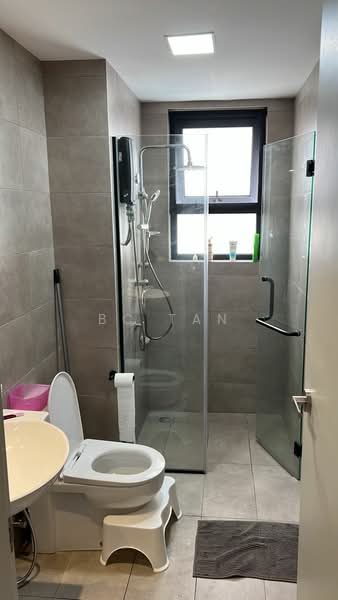 Servis Apartment untuk Disewa di Savio @ Riana Dutamas - BC TAN - Bathroom - PropertyGuru.com.my