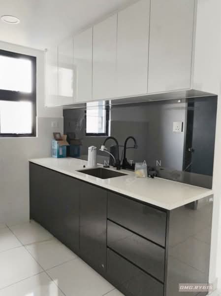 Servis Apartment untuk Disewa di TRIO By Setia - Rylin Tan - Kitchen - PropertyGuru.com.my