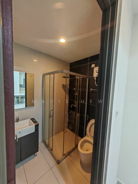 Condominium for Rent at Kings Bay @ Country Garden Danga Bay - Mavis Hew - Bathroom - PropertyGuru.com.my