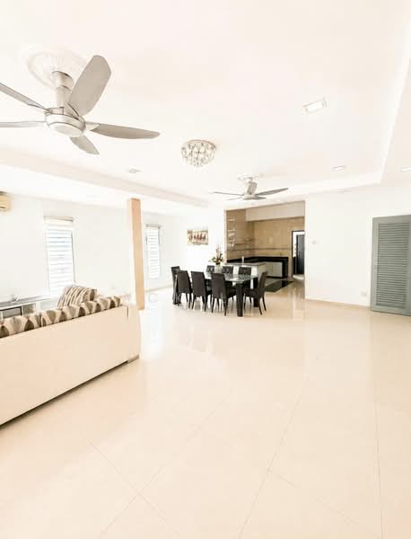 Rumah Teres 2 Tingkat untuk Dijual di Bandar Bukit Raja (Klang) - Jack Liew - Living Room - PropertyGuru.com.my