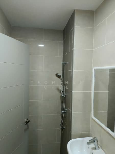 Servis Apartment untuk Disewa di Ten Kinrara - Teoh Hui Chee - Bathroom - PropertyGuru.com.my