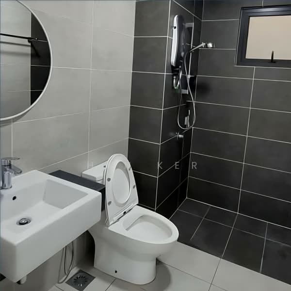 Service Residence for Sale at M Oscar - Han Ker - Bathroom - PropertyGuru.com.my