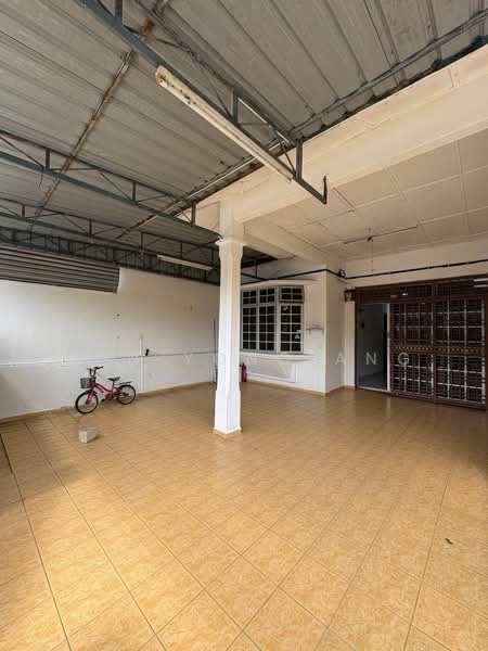 1-storey Terraced House for Sale in Kulai (Johor) - Han Yong Ang - Entrance - PropertyGuru.com.my