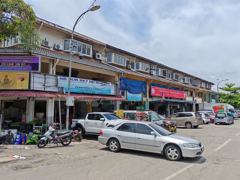 Kedai / Pejabat untuk Dijual di Batu Caves (Kuala Lumpur) - Wan CH - Exterior - PropertyGuru.com.my