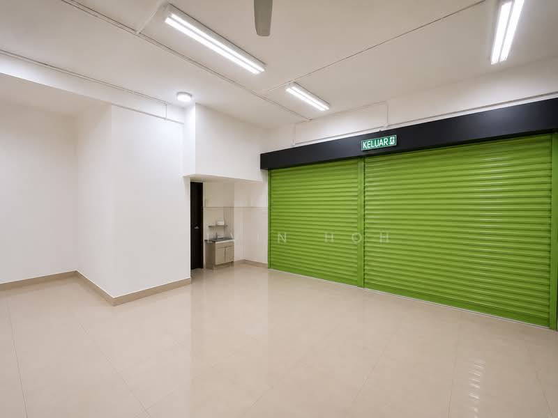 Shop for Rent in Bandar Puteri Puchong (Puchong) - Calvin Hoh - Interior - PropertyGuru.com.my